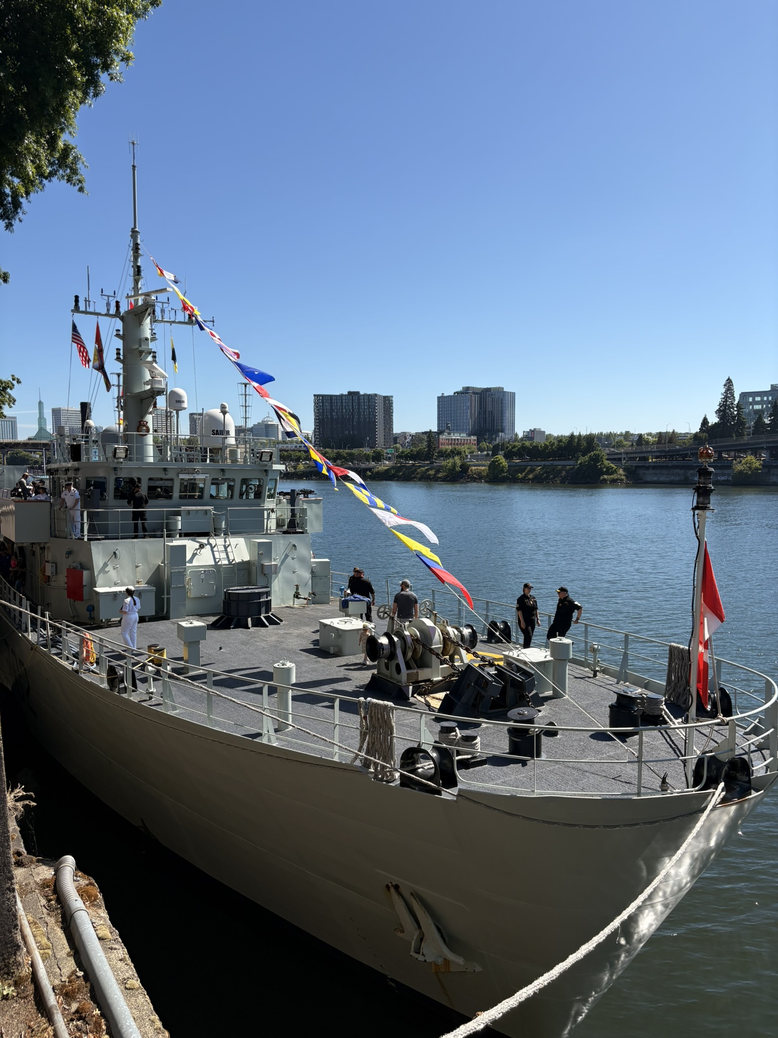 USS MUSTIN