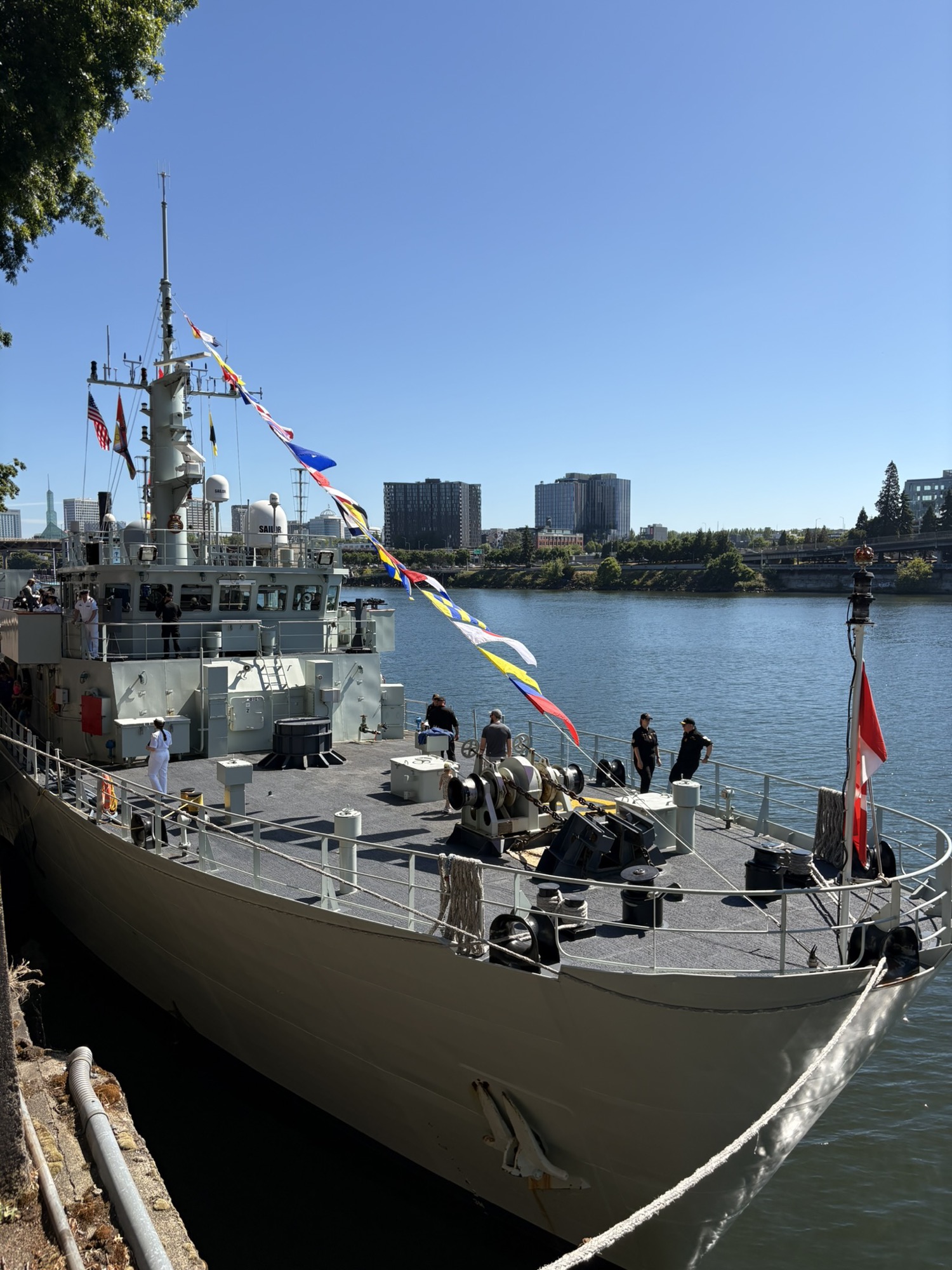 USS MUSTIN